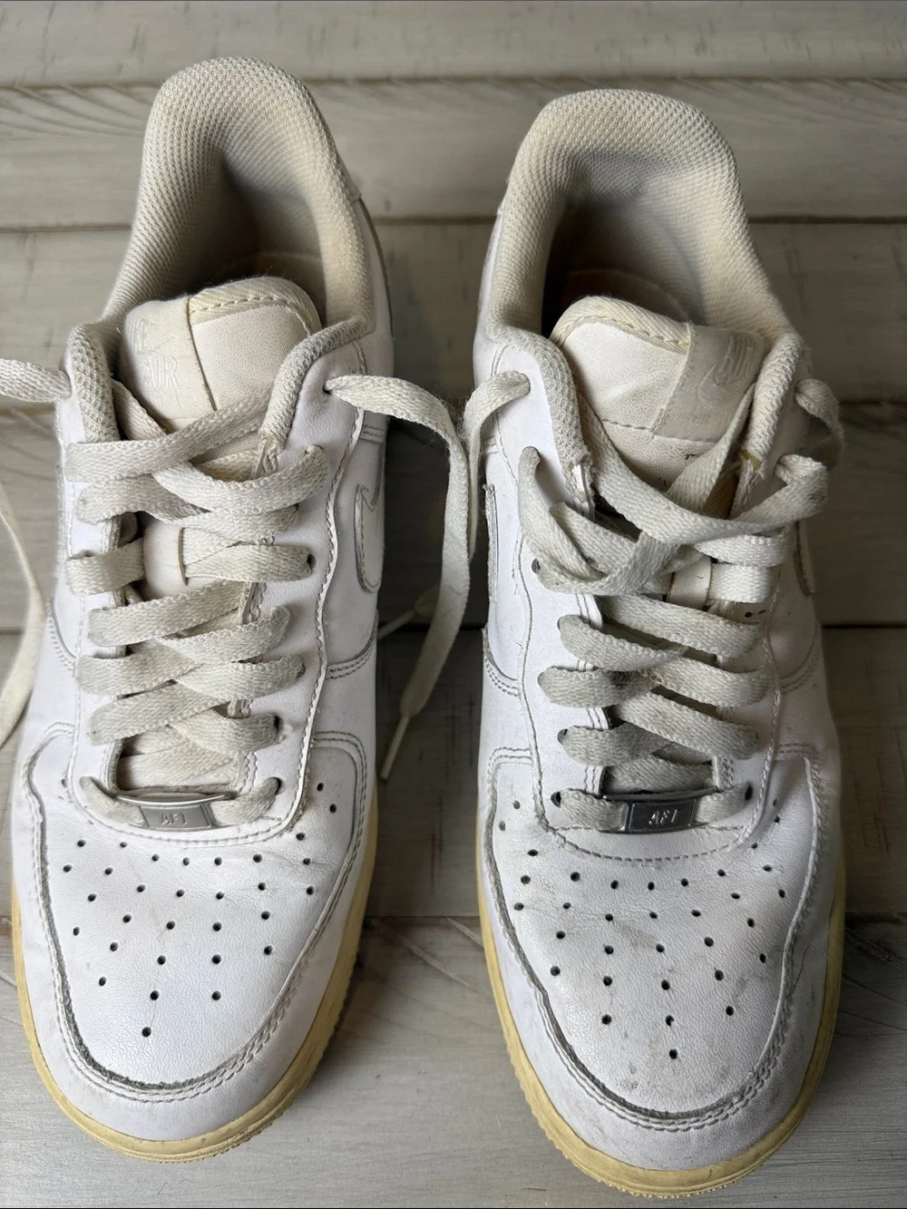 Nike Air Max White Low-Top Sneakers with Cream Outsole Size 9